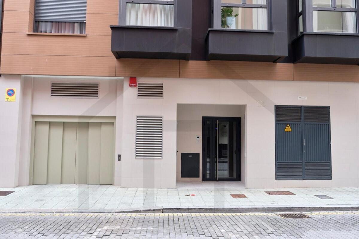 Cervantes - Apartamento A Estrenar Con Parking Gijon Exterior photo